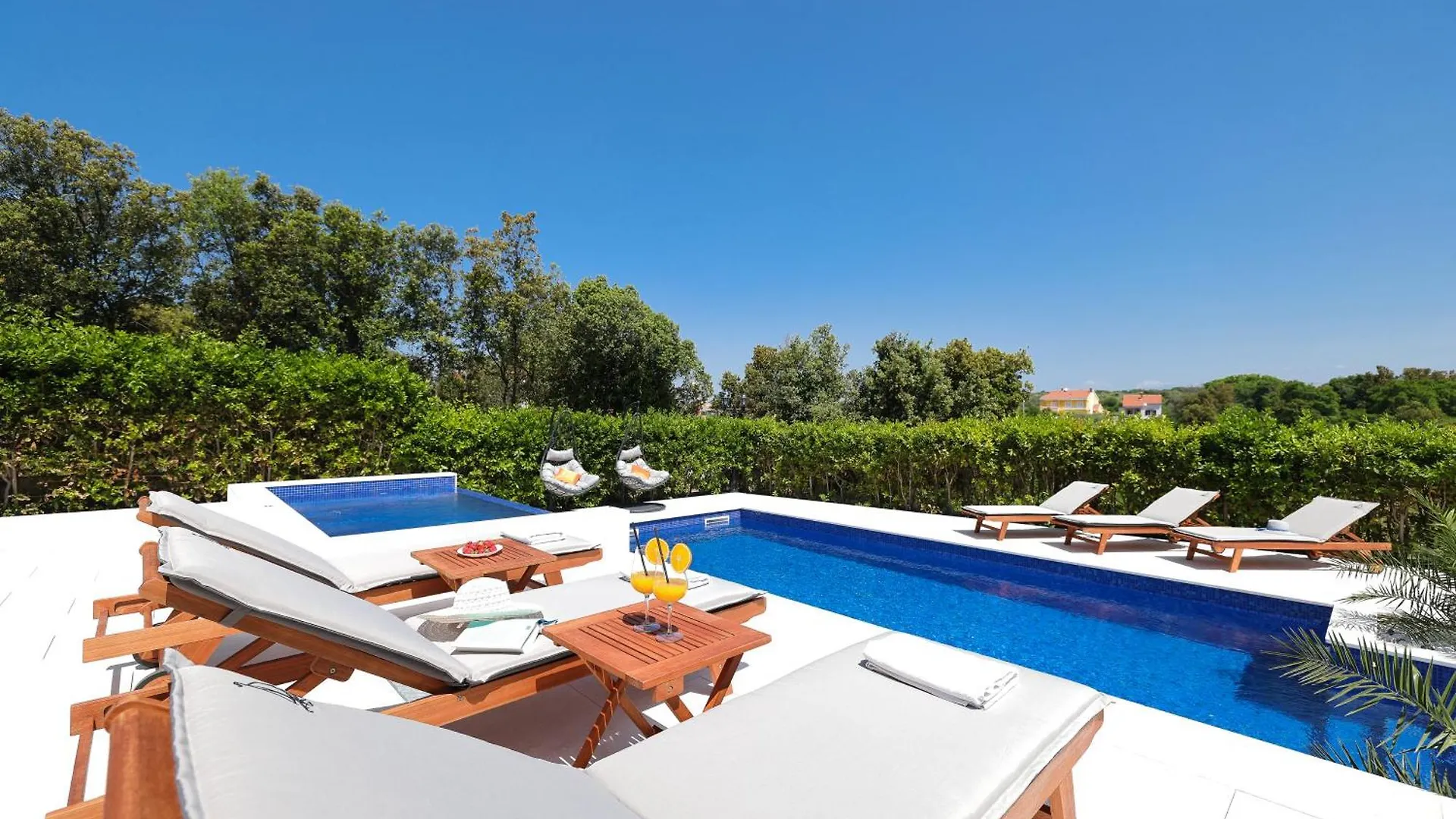 Apartment Villa Pino With Pool, Sauna & Jacuzzi 2 Petrcane Croatia