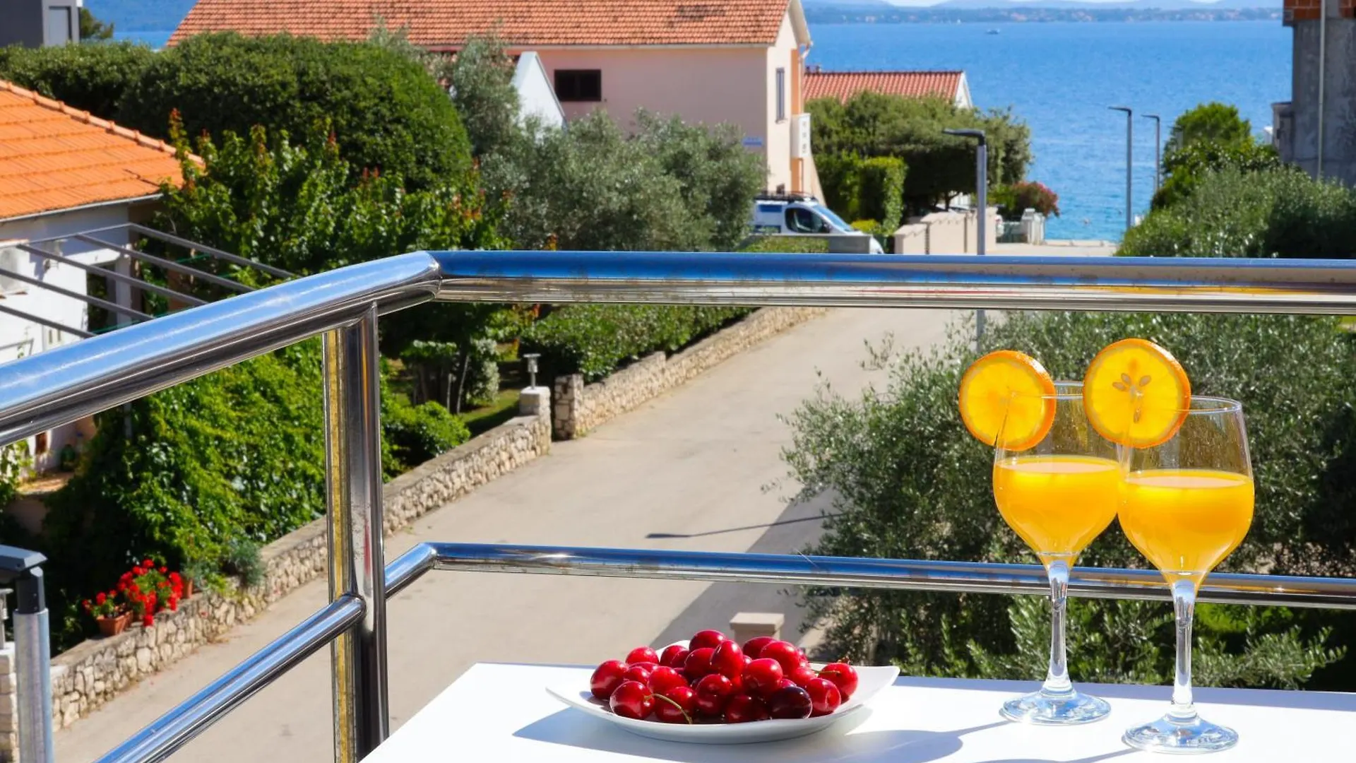 Villa Pino With Pool, Sauna & Jacuzzi 2 Petrcane