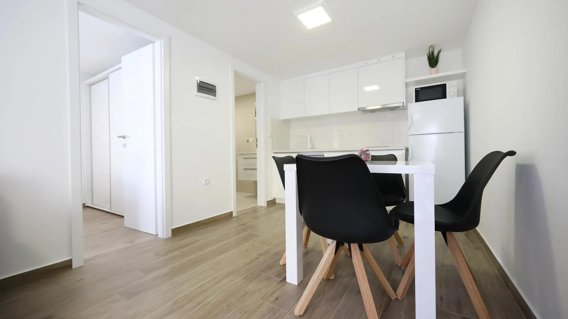 Apartment Villa Pino With Pool, Sauna & Jacuzzi 2 Petrcane