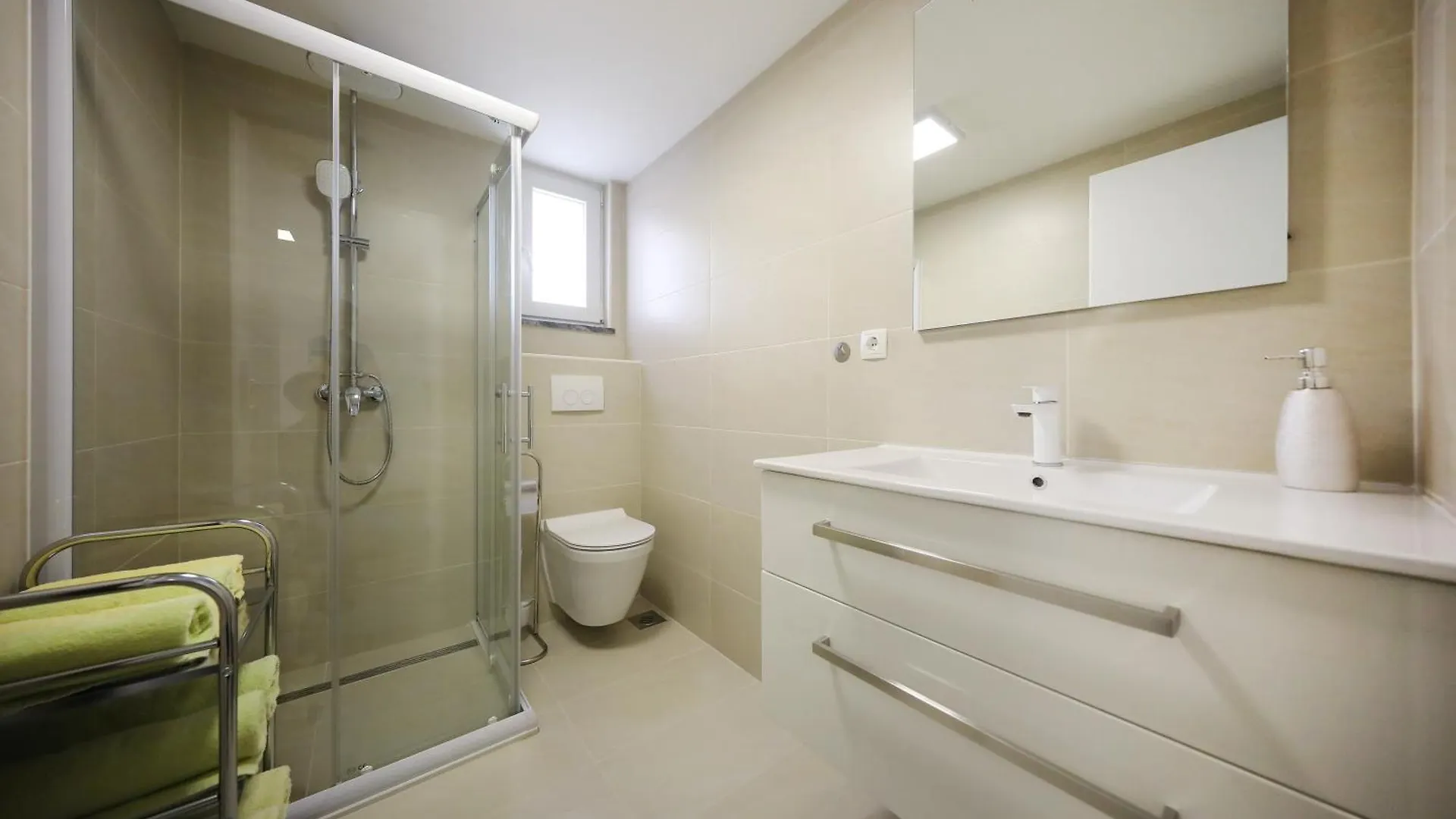 Villa Pino With Pool, Sauna & Jacuzzi 2 Petrcane