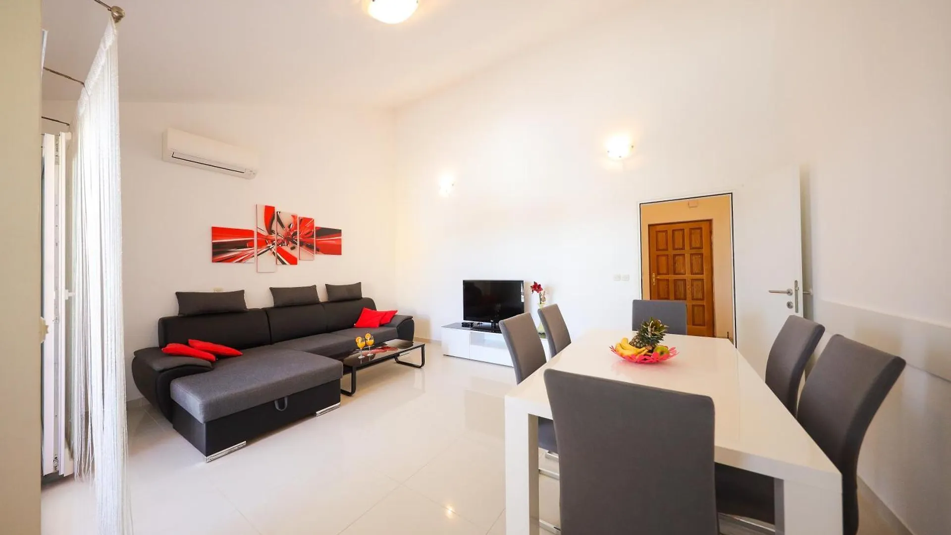 Villa Pino With Pool, Sauna & Jacuzzi 2 Petrcane Croatia