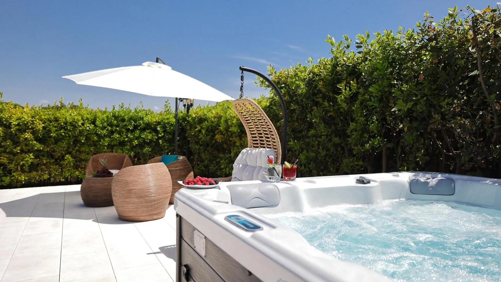 Villa Pino With Pool, Sauna & Jacuzzi 2 Petrcane Apartment