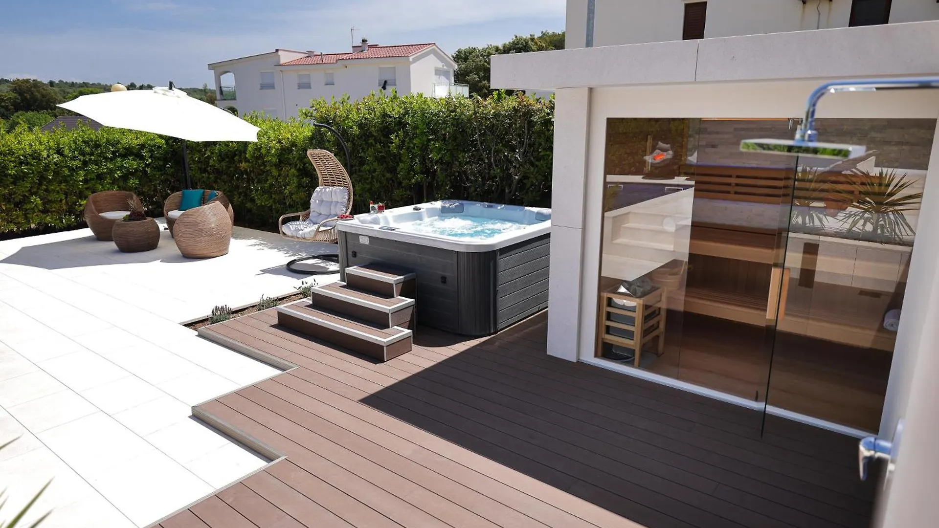 Villa Pino With Pool, Sauna & Jacuzzi 2 Petrcane Apartment