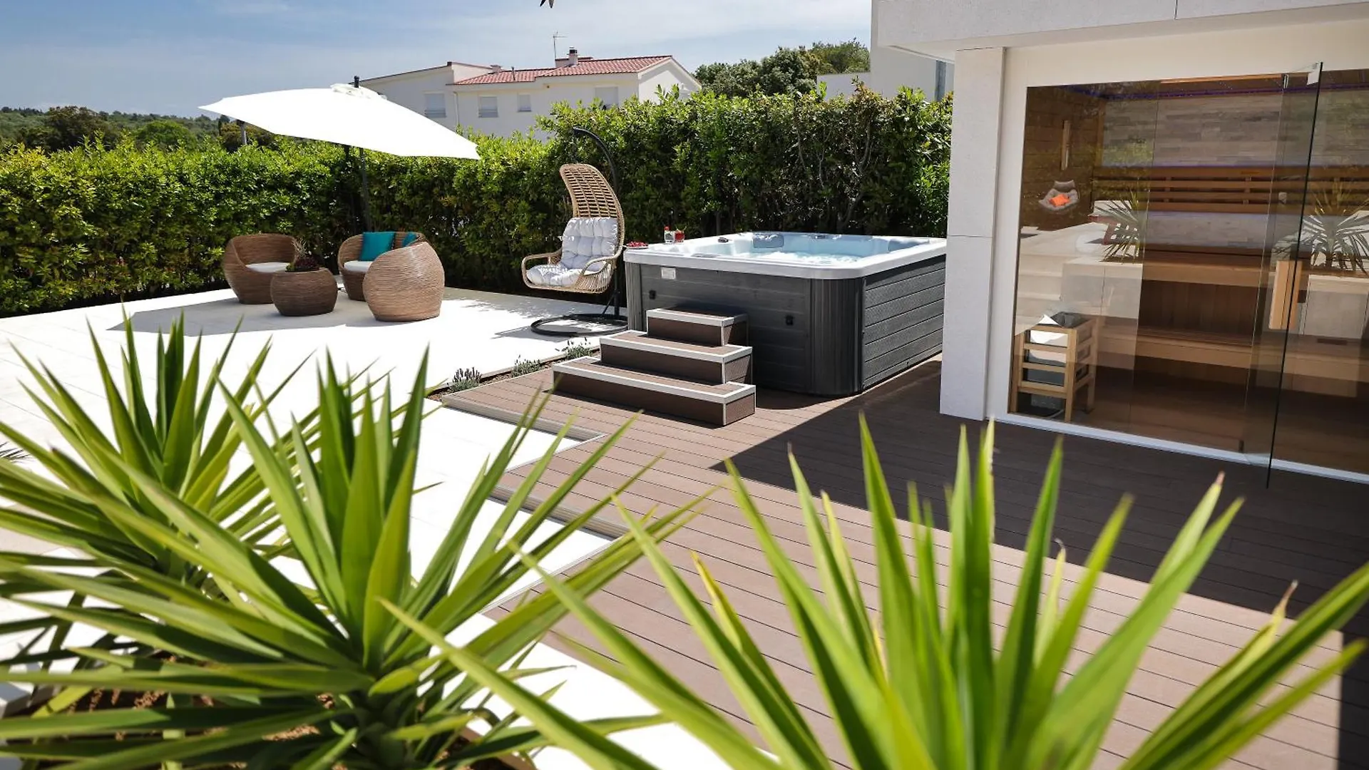 Villa Pino With Pool, Sauna & Jacuzzi 2 Petrcane